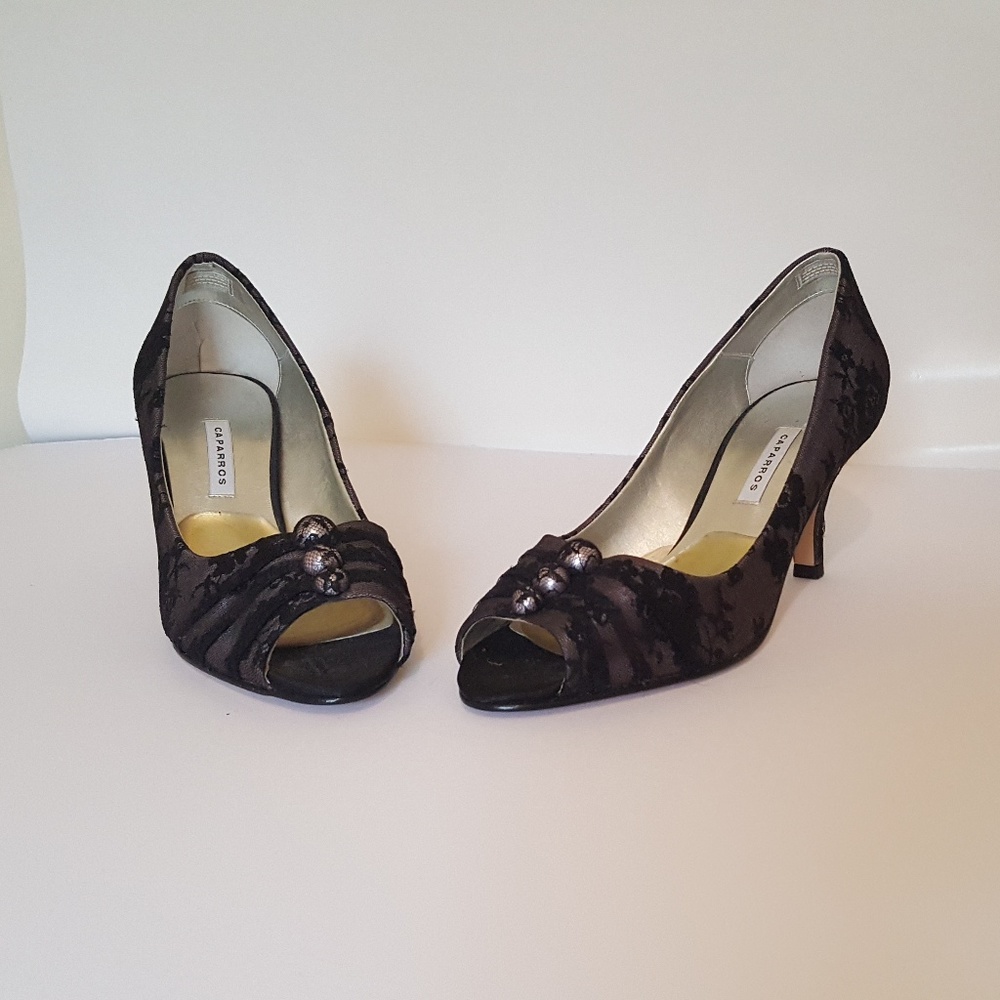 New Caparros black lace pumps with pearls size 8